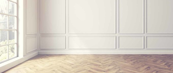 Rommene må tømmes før gulvet blir slipt og behandlet