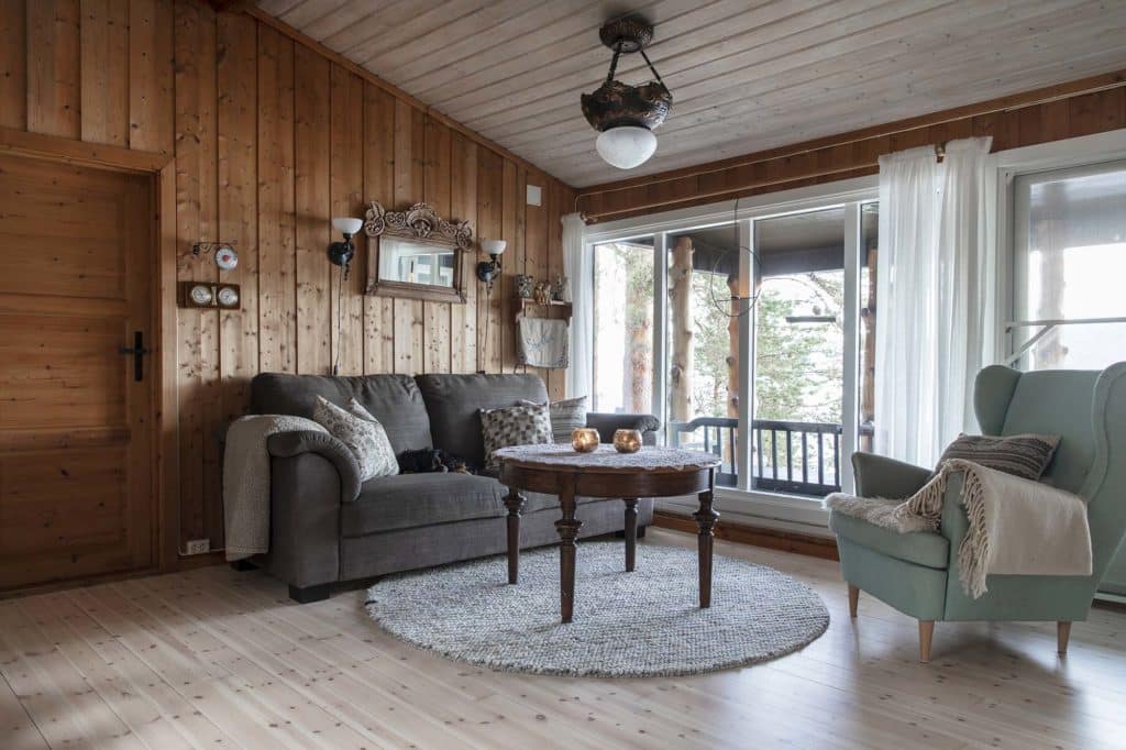 Gulvsliping på hytte